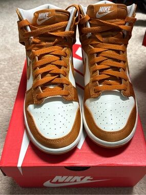 Nike High-Top Sneakers in White and Rust Orange